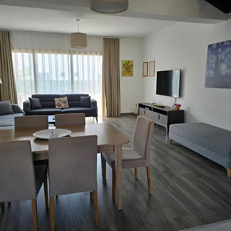 West Park, Kyrenia Villa *